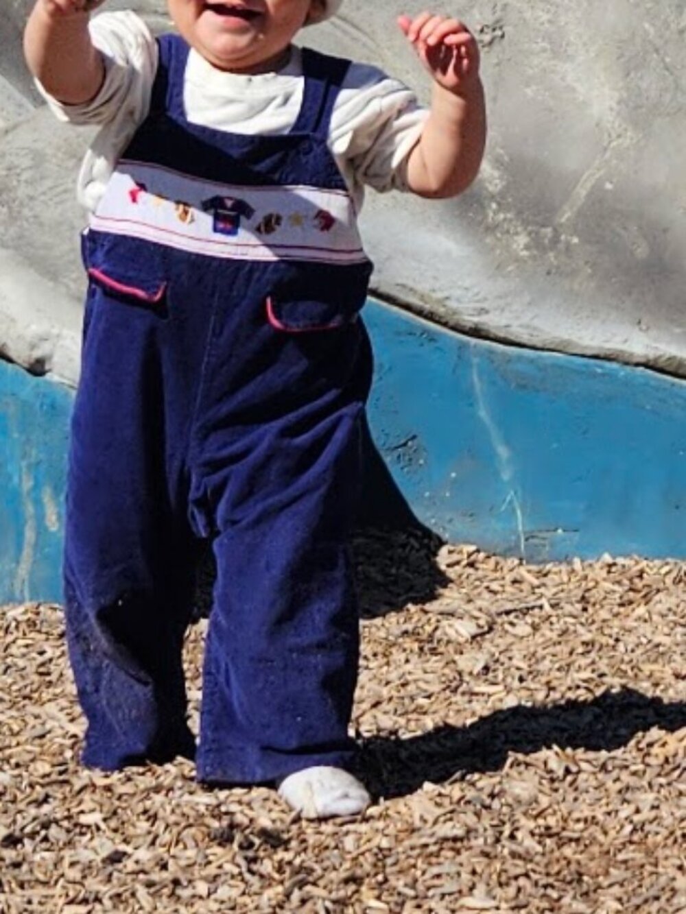 Anavini cotton hand smocked vintage size 3 courduroy overalls navy